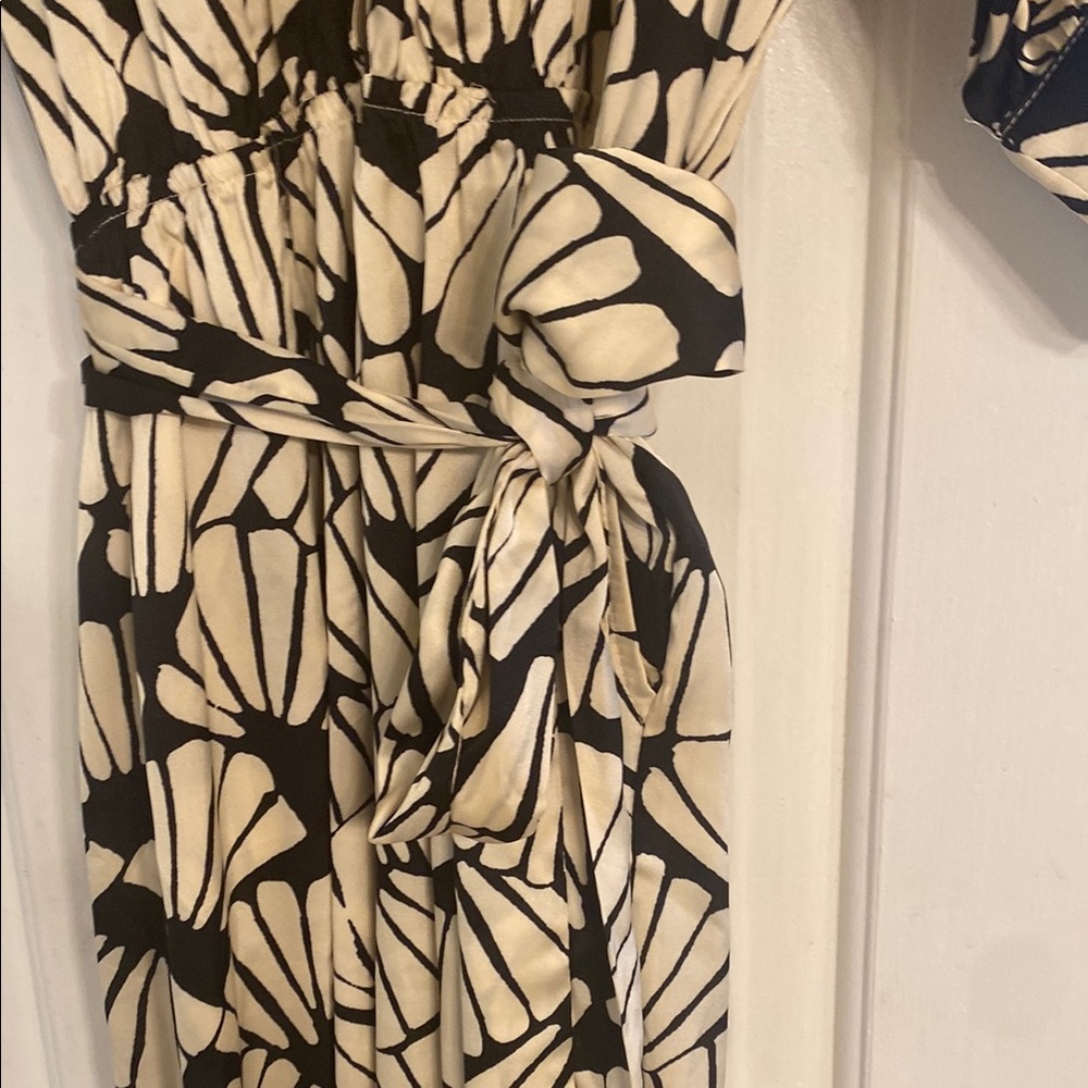 Anthropologie, Macy's Black and White Dolman Sleeve Jumpsuit - Picture 3 of 9